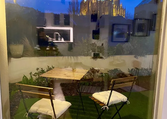 Vue Les Pieds Dans L'eau